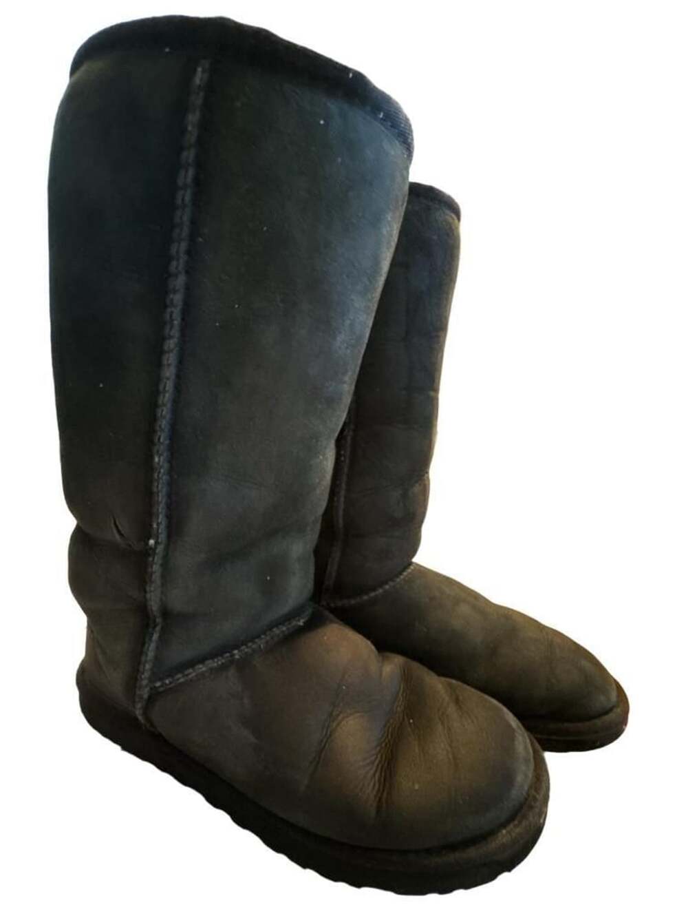 UGG Australia Classic Tall Black Sheepskin Winter Boots. Size 7